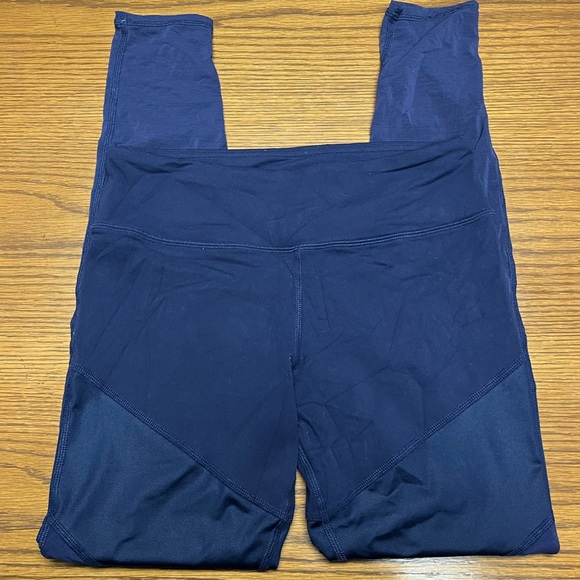 Alo Yoga Sheila High-Waisted Legging - Picture 2 of 5